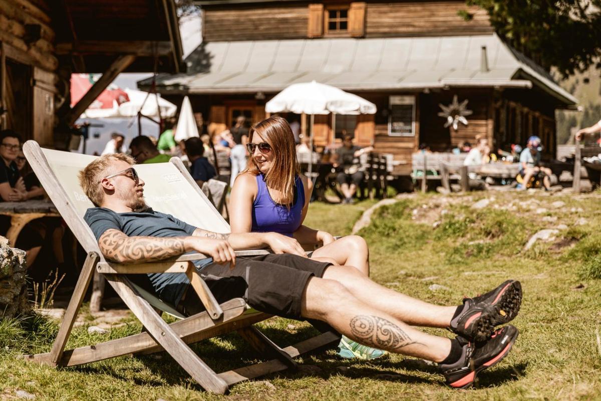 Aenna Apart Prutz Exteriör bild